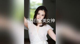 【新速片遞】 黑丝眼镜熟女阿姨 到底了啊啊好想有人舔我的骚逼 快插进来 在家超大假鸡吧前后双插 菊花外翻尿尿狂喷 [386MB/MP4/11:45]